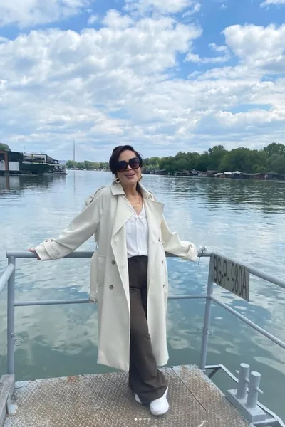 Türkan hanım bu fotoğrafı 4 Mayıs 2026'da "Belgrad’da Tuna Nehri’nin bir kolu olan Sava Nehri’nde.. Limit Eğitim Kurumları’nın Belgrad’da düzenlediği eğitim zirvesi organizasyonunda.." yorumuyla paylaştı